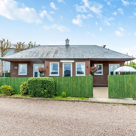 The Stables Villa Forden Екстериор снимка