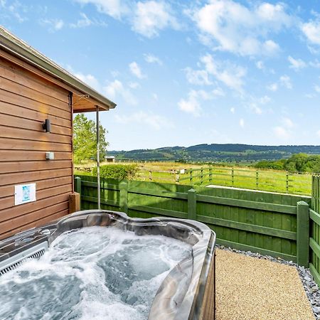 The Stables Villa Forden Екстериор снимка